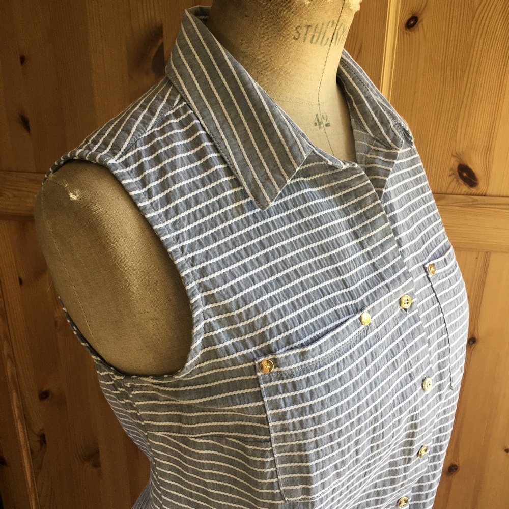 Grey White Cotton Sleeveless Blouse Front Tie